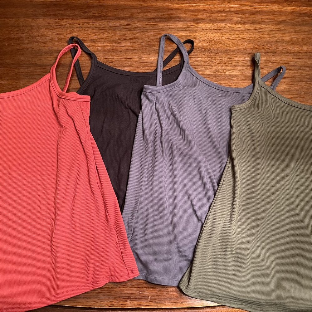 No Boundaries Ribbed Cami Tank Top [LOT OF 4]